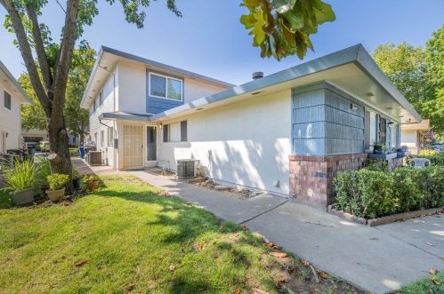 6282 Cavan Dr, Citrus Heights, CA 95621-5222