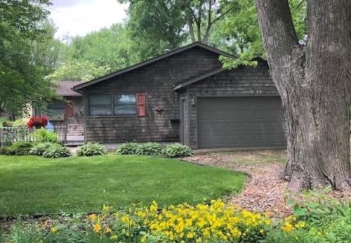 15453 Percival Dr, Egralharve, IA 51360-7426