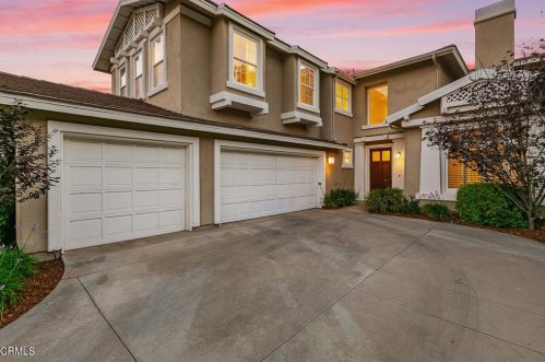 3731 Hollingsworth Rd, Altadena, CA 91001-3857
