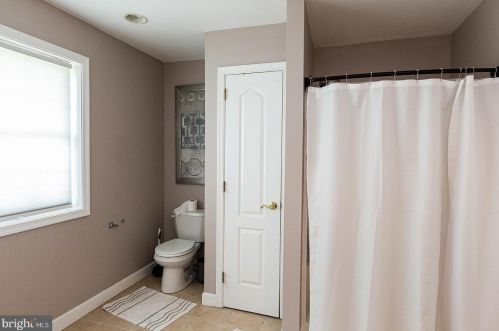 2355 View Rd, Lancaster PA  17602-1844 exterior