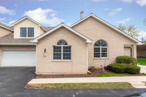 842 Havenshire Rd, Naperville, IL 60565-6187