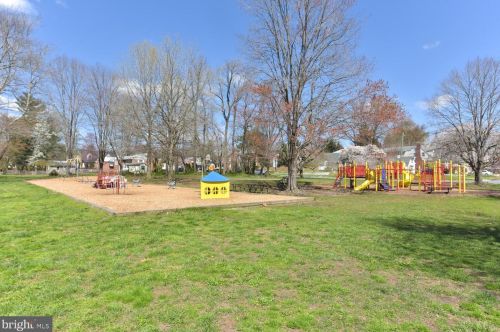 9305 Mintwood St, Silver Spring MD 20901-3523 exterior