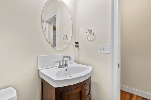 85 Nutmeg Cir, Colchester CT  06415-2314 exterior