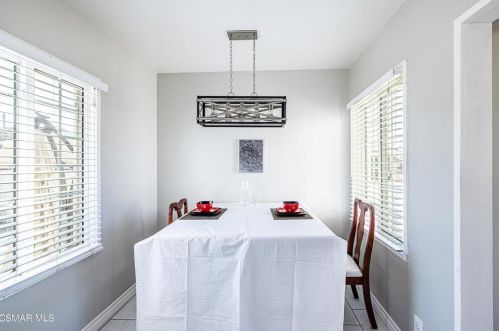 7662 Paso Robles Ave, Van Nuys CA  91406-2141 exterior