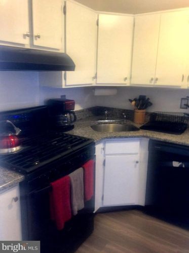 611 Woodchip Rd, Lumberton Township, NJ 08048-4236