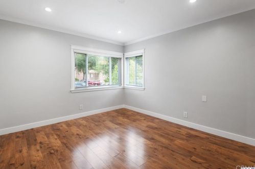 1925 Vassar St, Glendale CA  91204-2926 exterior