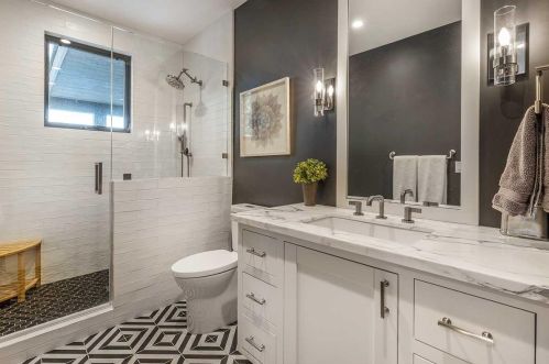 265 Laura Knight, Truckee CA  96161-5170 exterior