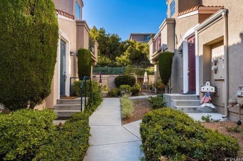 1557 Ismail Pl, Placentia, CA 92870-8401