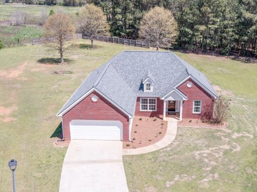 112 Queens Ln, Good Hope, GA 30641-1511