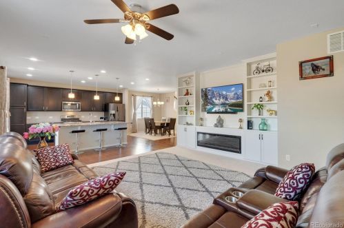 4849 Versailles St, Denver, CO 80015-6801