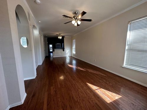 10309 Waterbury Dr, Aubrey, TX 76227-7593