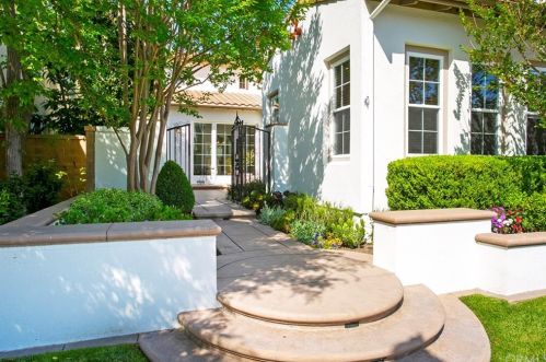 31 Montclair, Irvine, CA 92602-1016