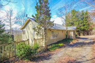 102 Jones Lake Way, Mcghee Tyson Ang Base, TN 37777-5217