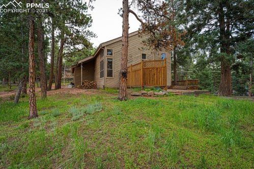 2730 Sunnywood Ave, Woodland Park CO  80863-9401 exterior