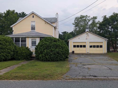 17 Kenyon St, Unity, NH 03743-2825