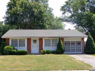 805 Fairview Rd, Carlisle PA  17013-1509 exterior