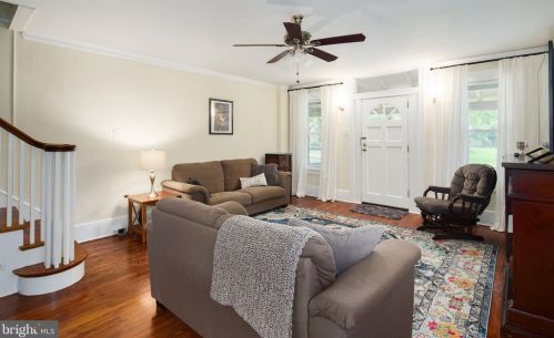 109 Center St, Tavistock NJ  08033-1803 exterior