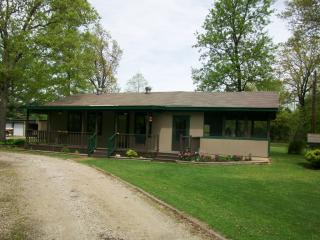 284 Susan St, Cedarcreek, MO 65627-7368