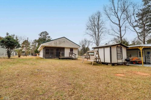 1308 Shore Line Dr, Tignall, GA 30668-4528