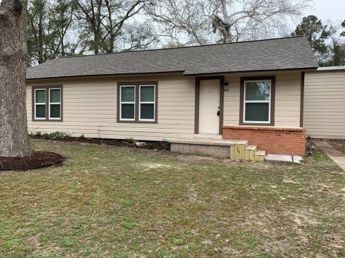 424 Mccollum Dr, Huntsville, TX 77340-6910