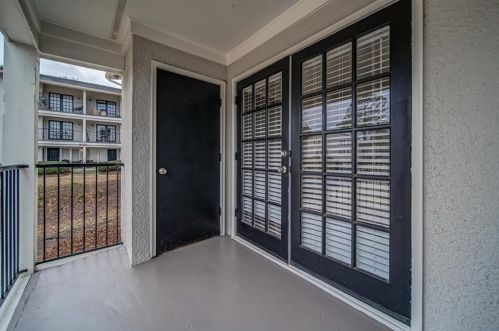 1150 Collier Rd, Atlanta GA  30318-0407 exterior