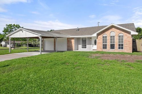 826 Barnesville St, Channelview, TX 77530-3460