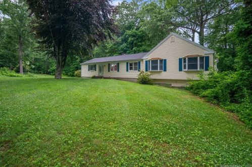 12 Hard Hill Rd, Woodbury, CT 06798-2411