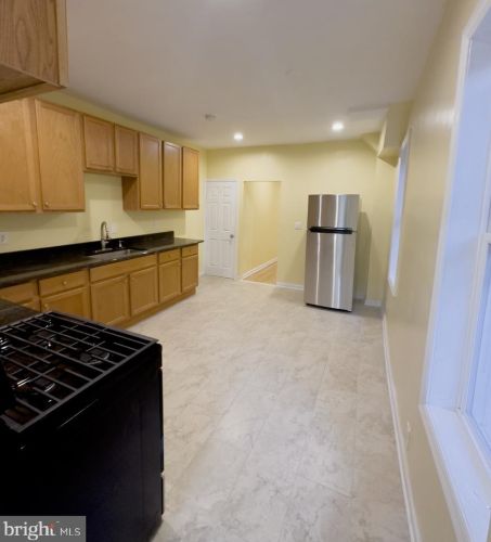 1732 State St, Trenton NJ  08609-2008 exterior