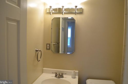 8902 16th St, Silver Spring MD 20910-2231 exterior