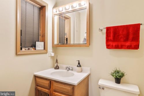 106 Tecumseh Trl, Hedgesville WV  25427-3859 exterior