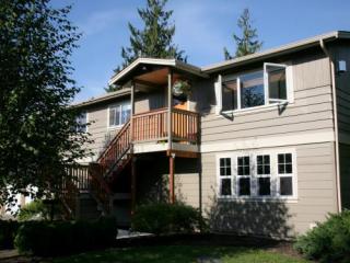 8376 Silva Ave, Snoqualmie, WA