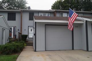 208 Lakeshore Ln, Hanover Park, IL 60108-1906