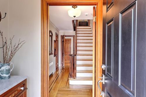 60 Ogden St, Providence, RI 02906-4904