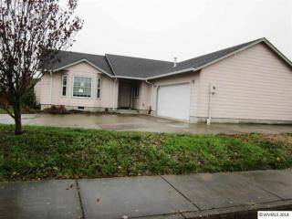 858 Hammer Ct, Harrisburg, OR 97446-9591