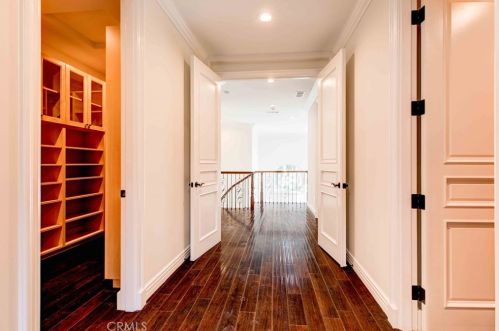 4719 Tobias Ave, Van Nuys CA  91403-2826 exterior