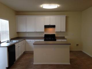 7425 Snow Ridge Dr, Fort Worth TX  76133-3833 exterior