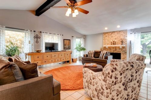 8100 Lea Shore St, Fort Worth TX  76179-3219 exterior
