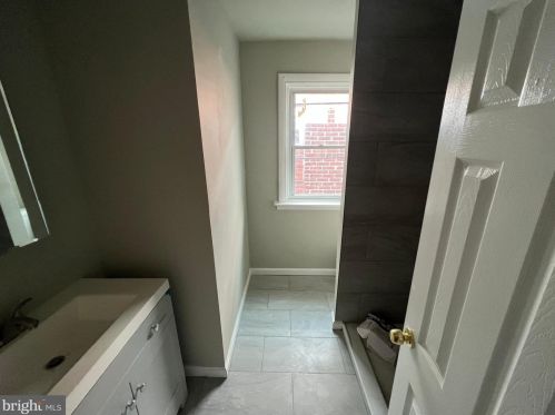 1228 Decatur St, Camden NJ  08104-3524 exterior