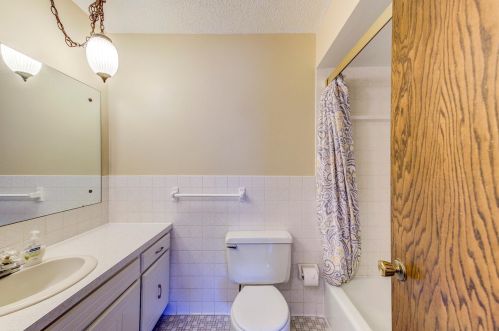 1738 18th Ave, Saint Paul MN  55112-5409 exterior