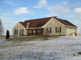 3587 Keith Rd, Pecatonica, IL 61063-9139