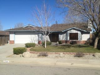 1310 Tanglewood Dr, Tehachapi CA  93561-2417 exterior