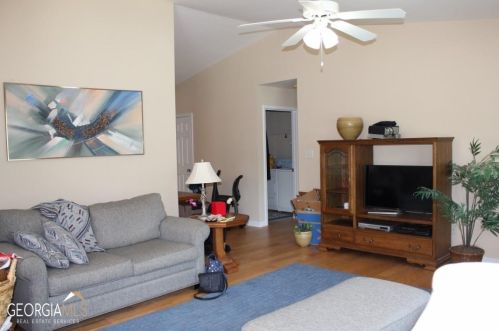 144 Lantana Dr, Locust Grove, GA 30248-7015