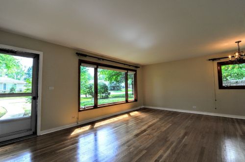 1048 Camille Ave, Bannockburn IL  60015-2116 exterior