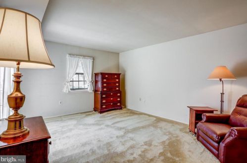 45 Valleybrook Dr, Lancaster PA  17601-4612 exterior