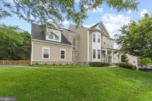 22360 Aging Oak Dr, Leesburg, VA 20175-4813