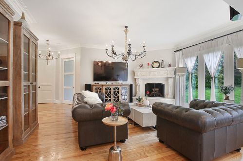 14825 131st St, Lemont IL  60439-7444 exterior