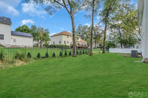 41 Meredith Rd, Piscataway NJ  08854-5419 exterior