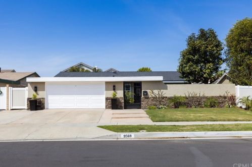 9569 Smoke Tree Ave, Santa Ana, CA 92708-7257