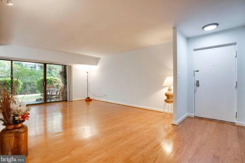 7804 Inverton Rd, Annandale, VA 22003-4870