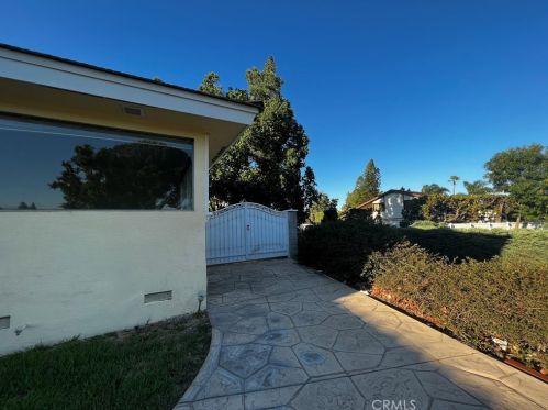 7165 Peralta Pl, Riverside CA  92509-6339 exterior